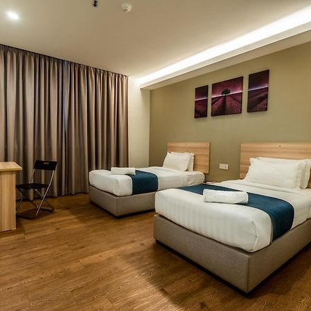 1 Orange Hotel Klia & Klia2 Sepang Exteriör bild