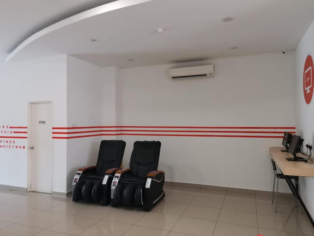 1 Orange Hotel Klia & Klia2 Sepang Exteriör bild